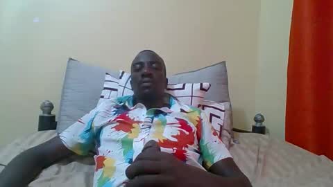 Zlatann2012 online show from 10.26.25