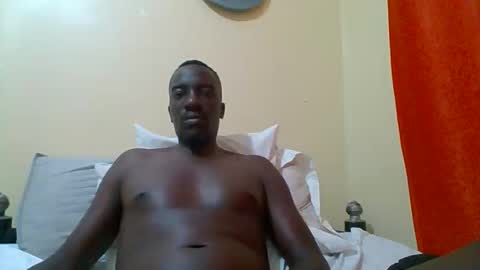 Zlatann2012 online show from 11.17.25