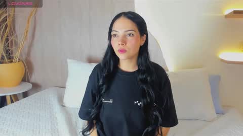 zoe20__ online show from 11.12.25