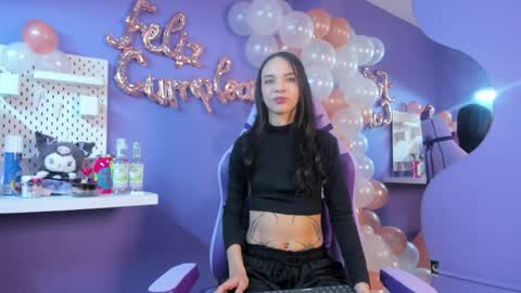 Zoe online show from 04.12.26