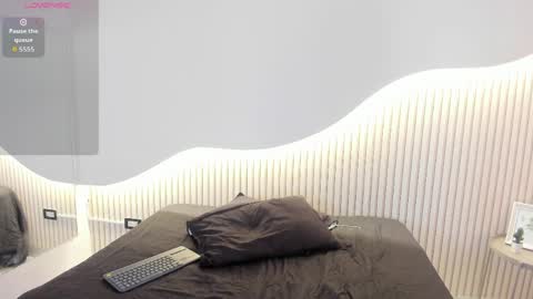 Snapshot of zoe_blunt_one chatting on 03.27.26 zoe_blunt_one online show from 03.27.26