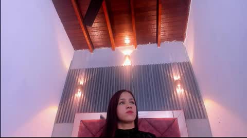 Snapshot of zoe_brooke chatting on 11.24.25 Zoe online show from 11.24.25