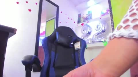 Z O E online show from 04.14.26