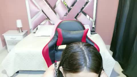 Snapshot of zoe_green01 chatting on 04.07.26 zoe online show from 04.07.26