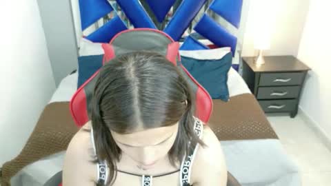 Snapshot of zoe_green01 chatting on 04.11.26 zoe online show from 04.11.26