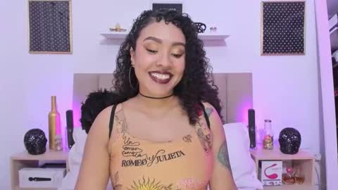 Snapshot of zoe_gruber chatting on 10.17.25 Zoe Gruber online show from 10.17.25