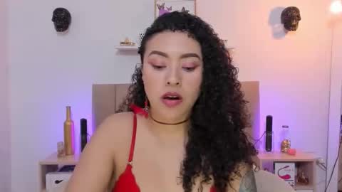 Snapshot of zoe_gruber chatting on 10.26.25 Zoe Gruber online show from 10.26.25