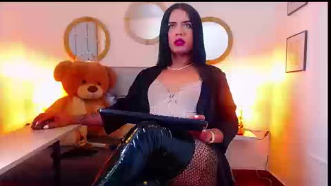 zoe_hecate online show from 09.27.25