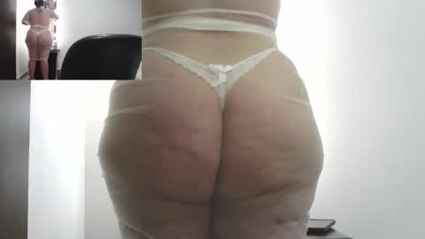 Snapshot of zoe_hotxxx chatting on 02.10.25 zoe hotxxx online show from 02.10.25