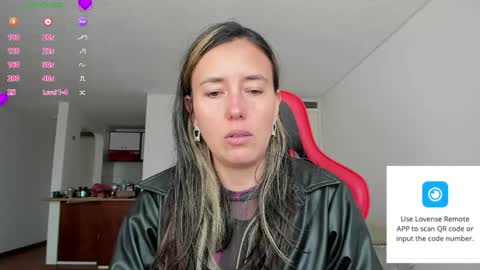 Snapshot of zoe_jeane_beker chatting on 05.12.26 ZOE online show from 05.12.26