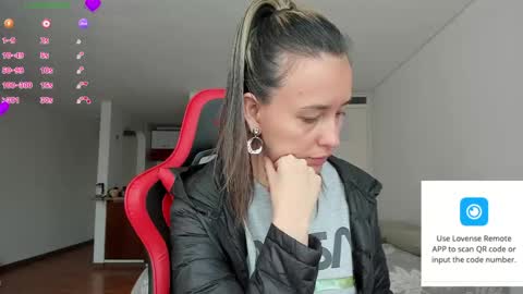 Snapshot of zoe_jeane_beker chatting on 05.19.26 ZOE online show from 05.19.26