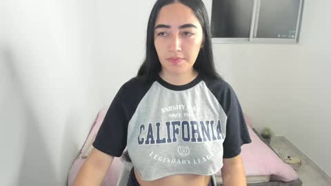 zoe_jones7 online show from 01.12.25