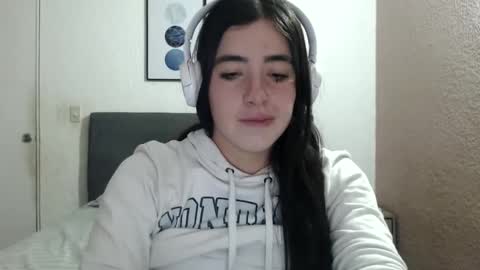 Snapshot of zoe_mill33r chatting on 01.09.25 Zoe online show from 01.09.25