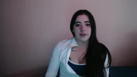 Snapshot of zoe_mill33r chatting on 09.30.25 Zoe online show from 09.30.25