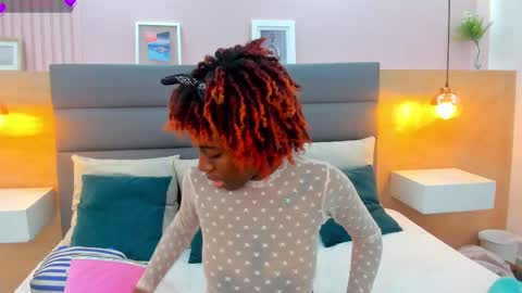 Zoe Novakk  online show from 10.01.25