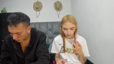 She Zoe He Painn online show from 11.12.25