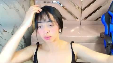 Zoe  online show from 09.10.25