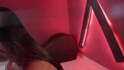 Zoe online show from 10.10.25