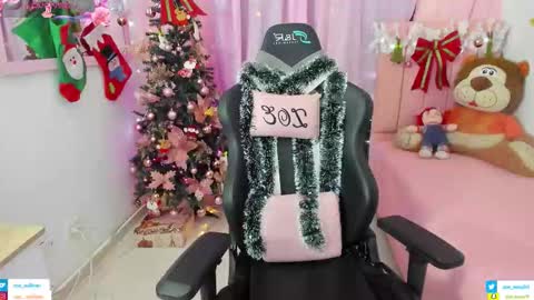 zoe_sullivan_ online show from 12.04.25