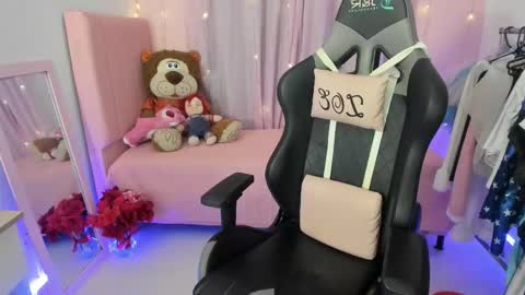 zoe_sullivan_ online show from 02.28.26