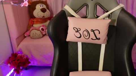 zoe_sullivan_ online show from 05.16.26