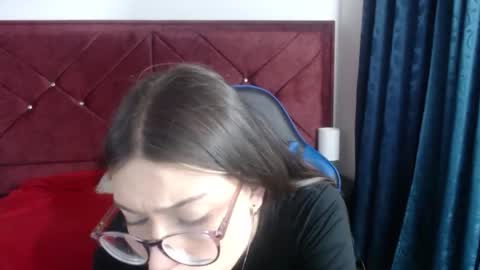 zoe_sweet050 online show from 01.05.26