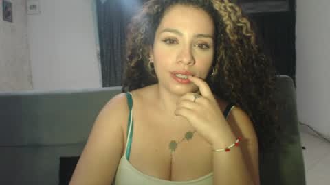 zoe tai online show from 04.15.26