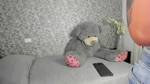 Zoe  online show from 01.14.26