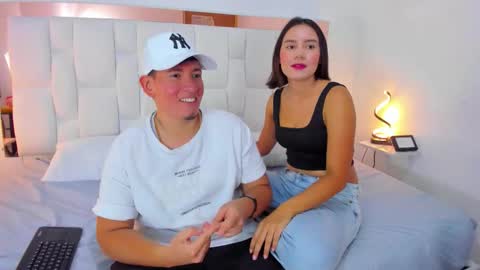 Zoe And Ethan online show from 09.17.25