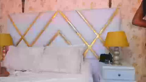 Zoecarrter online show from 09.09.25