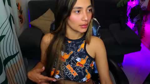 Snapshot of zoee_pamela99 chatting on 06.13.26 pamela online show from 06.13.26