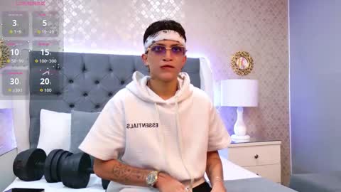 Zoe Krug online show from 12.17.25