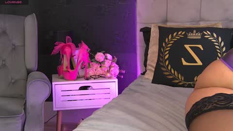 ZoeMesmerize online show from 12.30.24