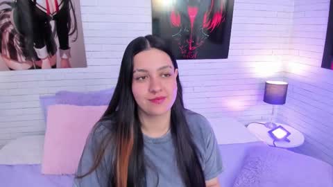 Snapshot of zoemurphy_ chatting on 11.02.25 ZOE online show from 11.02.25