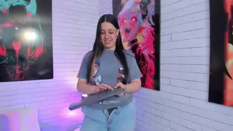 Snapshot of zoemurphy_ chatting on 11.22.25 ZOE online show from 11.22.25