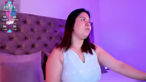 Zoes online show from 10.27.25