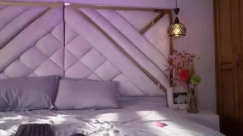 Zoe online show from 02.11.26