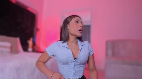 zoevidal_ online show from 09.13.25