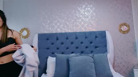 ZoeWilliis online show from 06.01.26