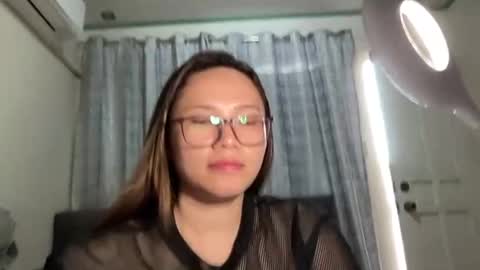 Snapshot of zoey_foryou chatting on 10.21.25 zoey_foryou online show from 10.21.25