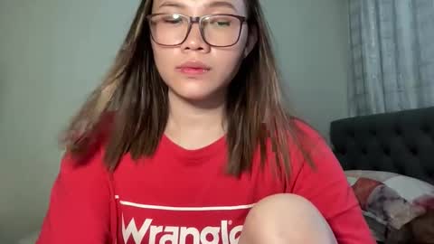 zoey_foryou online show from 10.31.25