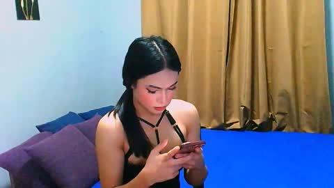 Snapshot of zoey_pleasure chatting on 10.15.25 zoey online show from 10.15.25