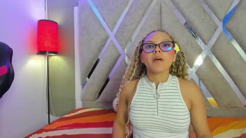 Snapshot of zoey_taylor27 chatting on 02.06.26 Zoey online show from 02.06.26