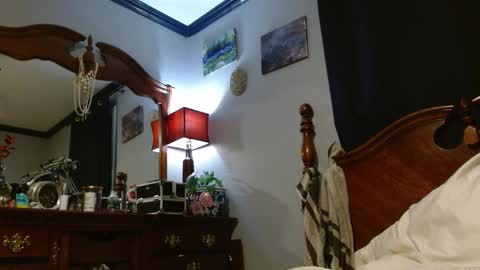 Zoey Portland online show from 03.16.26