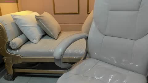 Z O E online show from 11.28.25