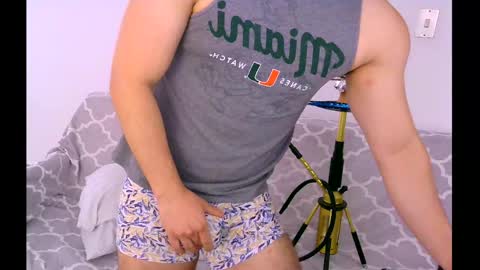 Snapshot of zohan_haidar chatting on 06.08.26 ZohanMohamed online show from 06.08.26