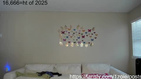 Zoie online show from 10.07.25