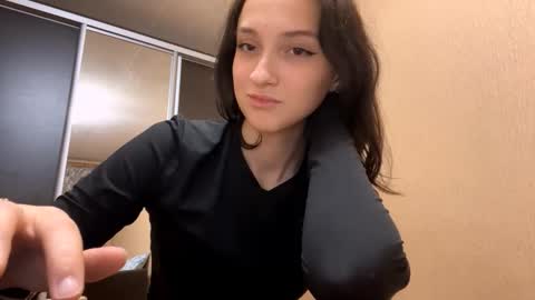 Lisa online show from 12.17.25