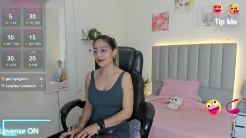 Snapshot of zulay_moon chatting on 02.27.26 Zulay online show from 02.27.26