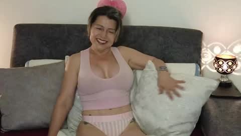 Snapshot of zuly_zahir_01 chatting on 06.01.26 zuly goode online show from 06.01.26